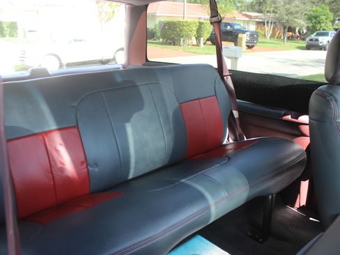 Used 1996 Chevrolet Tahoe 4WD 2-Door image 10