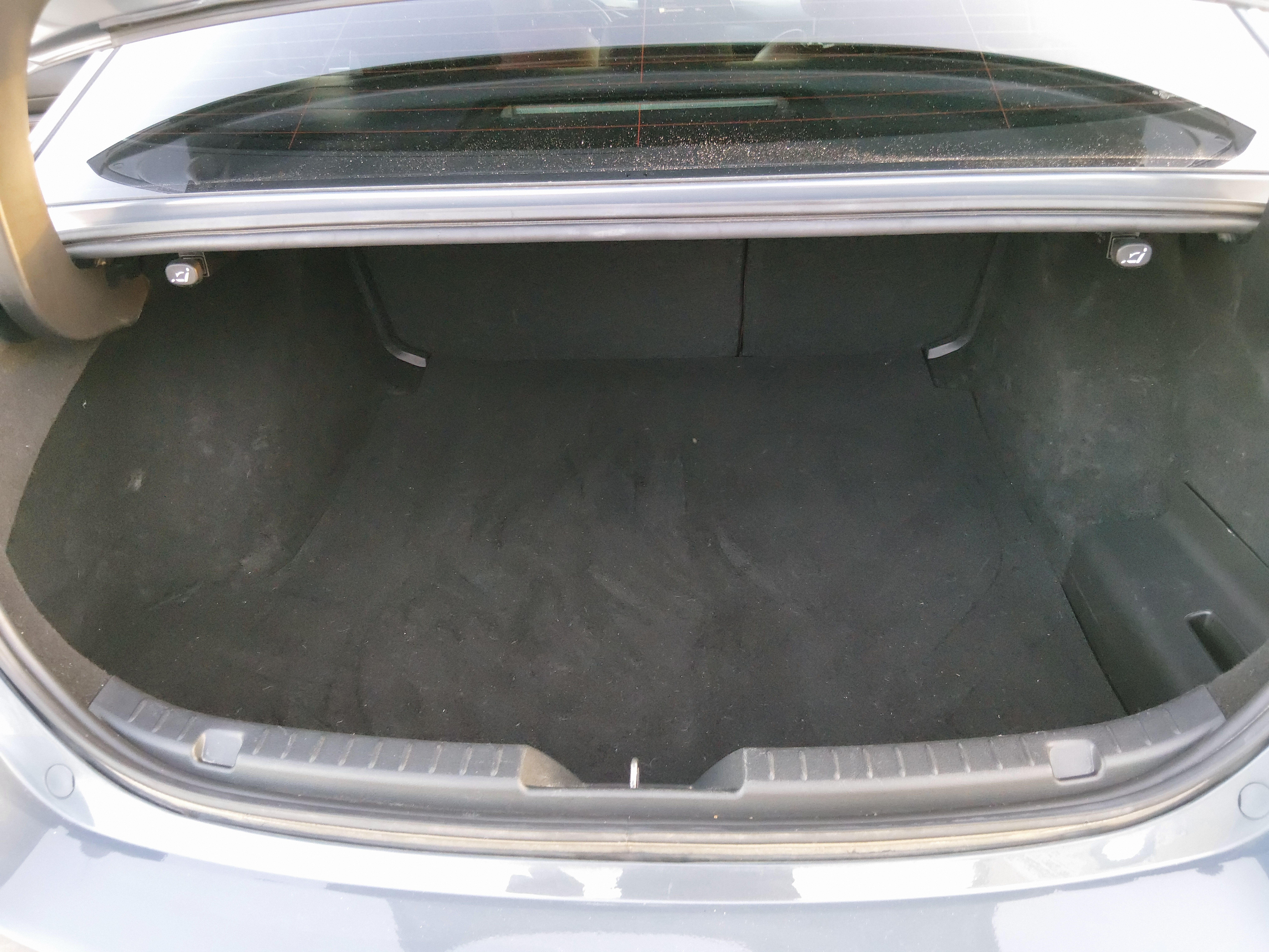 Used 2022 MAZDA MAZDA3 s FWD image 24