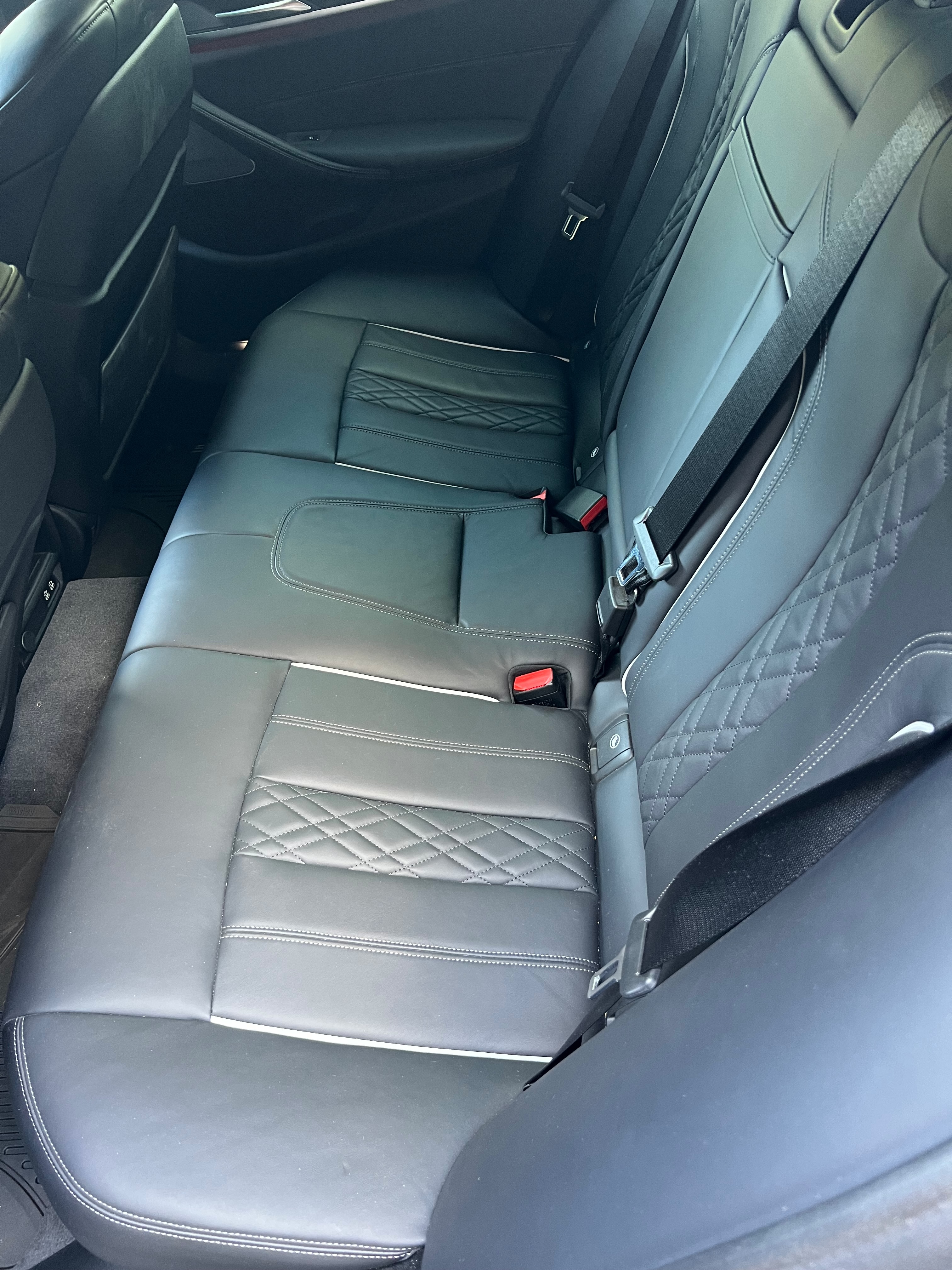 Used 2022 BMW M550i xDrive w/ Executive Package AWD/4WD image 15