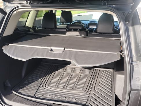 Used 2017 Ford Escape Titanium image 10