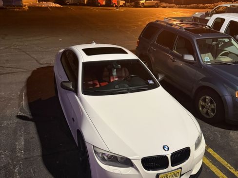 Used 2011 BMW 335i xDrive Coupe image 7