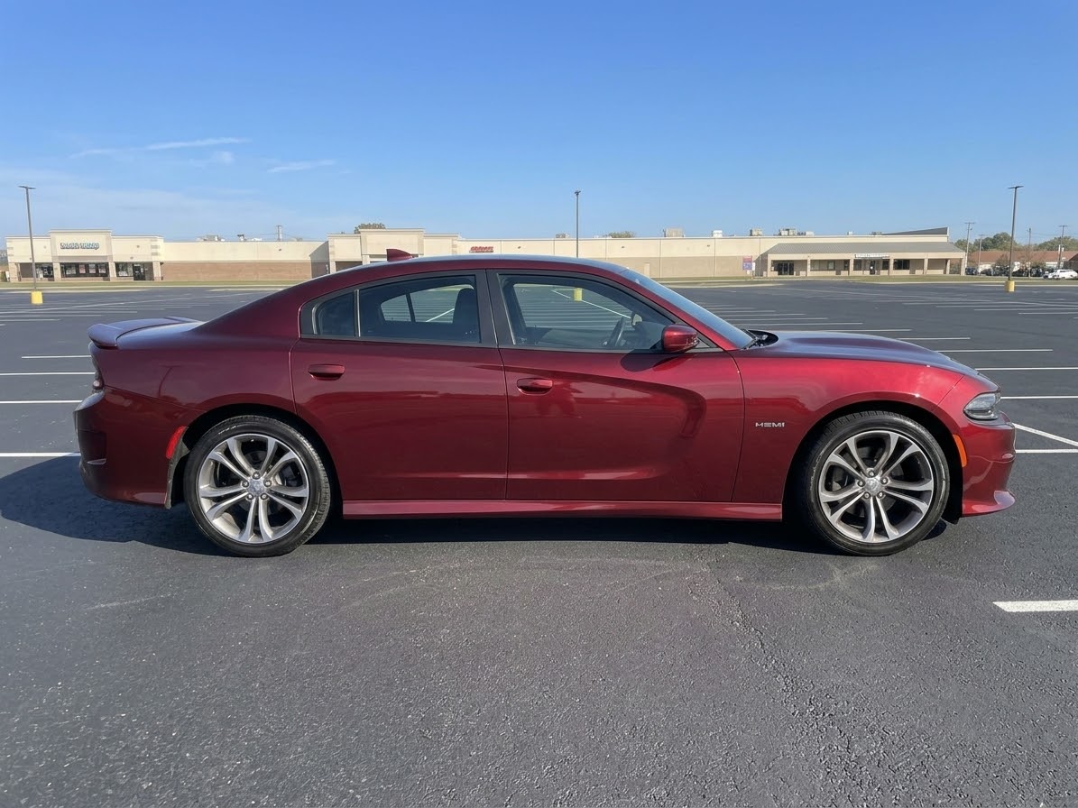 Used 2020 Dodge Charger R/T w/ Cold Weather Package RWD image 2