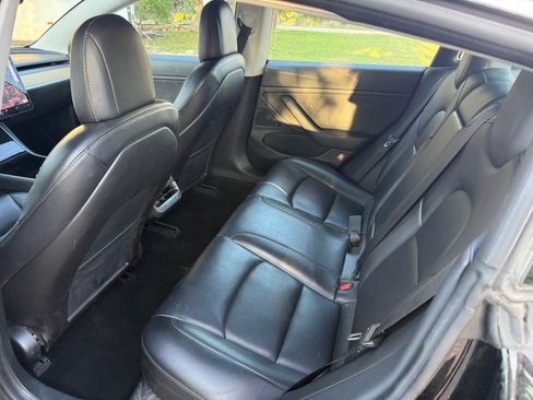 Used 2018 Tesla Model 3 Mid Range RWD image 23
