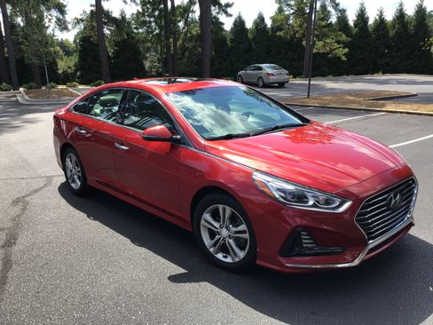 Used 2018 Hyundai Sonata Limited image 1