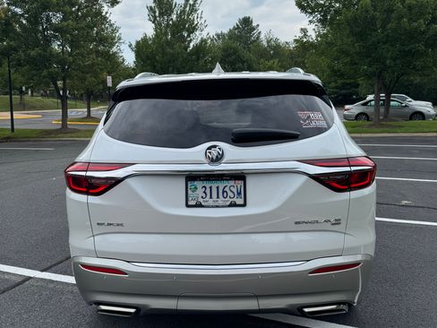 Used 2018 Buick Enclave Avenir AWD/4WD image 8