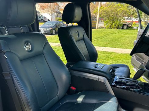 Used 2014 Ford F150 Limited image 17