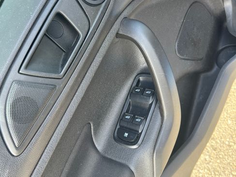 Used 2019 Ford Fiesta SE image 12