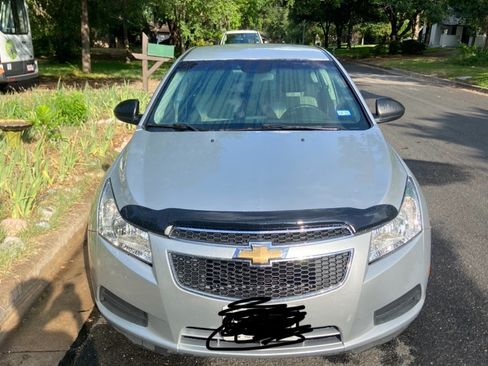 Used 2014 Chevrolet Cruze LS image 8