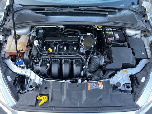 Used 2015 Ford Focus SE image 9