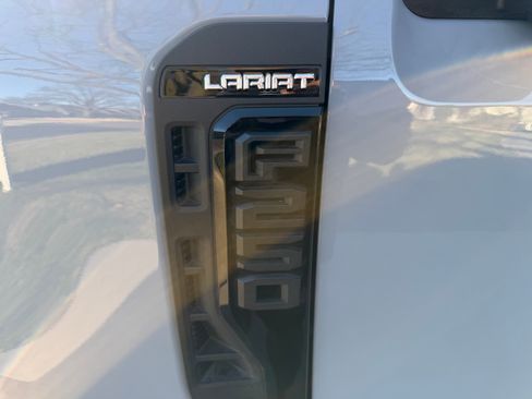 Used 2025 Ford F250 Lariat w/ Lariat Ultimate Package image 22