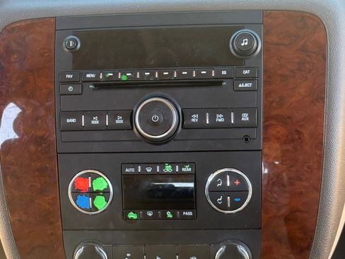 Used 2011 Chevrolet Suburban LT w/ Regional Value Package image 26