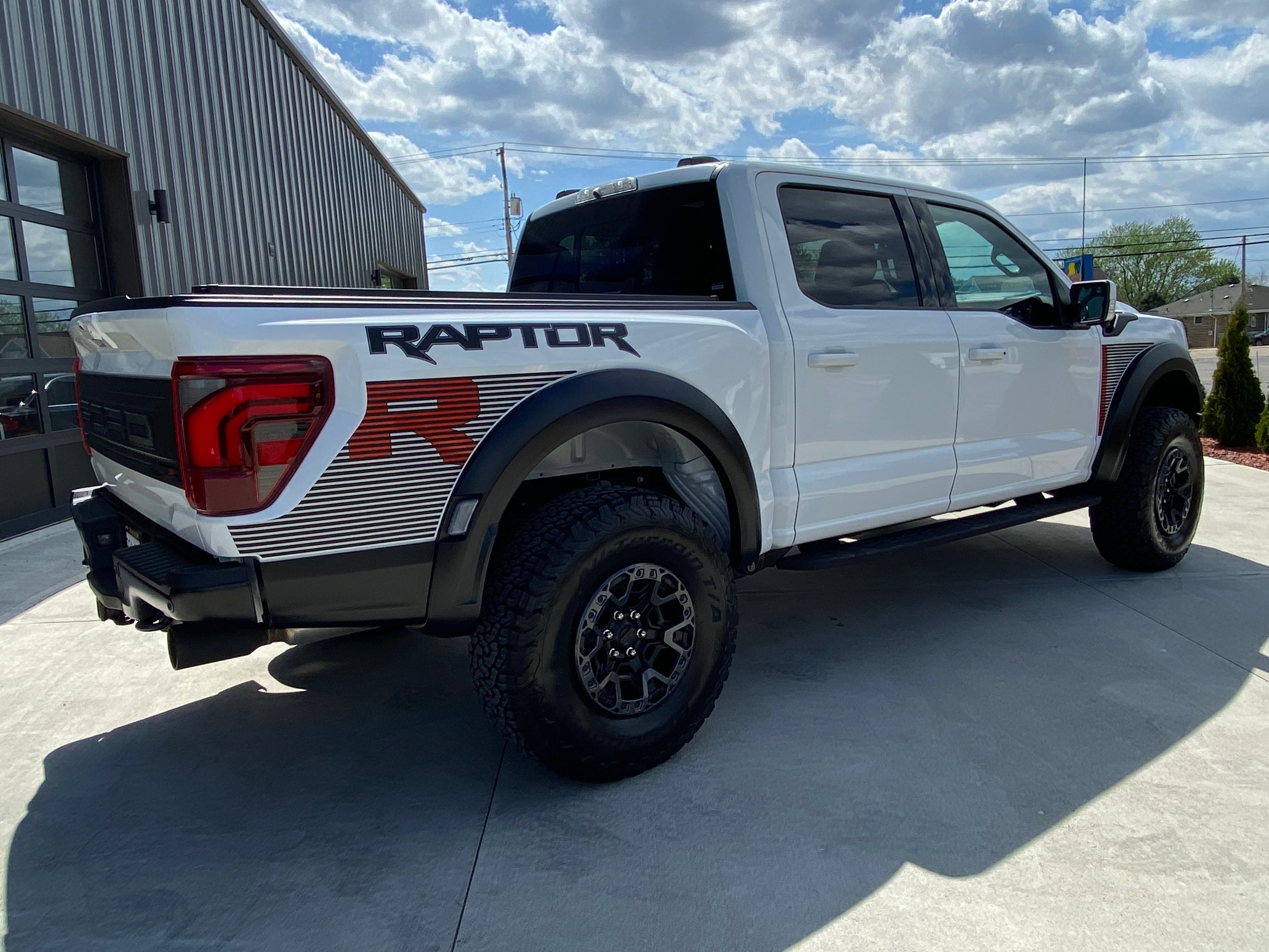 Used 2024 Ford F150 Raptor w/ Equipment Group 803A Raptor R AWD/4WD image 12