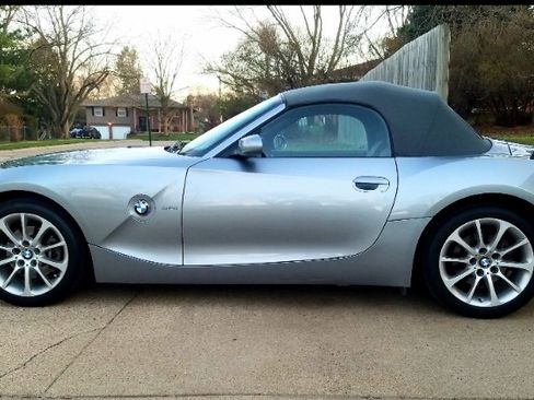 Used 2006 BMW Z4 3.0i RWD image 4