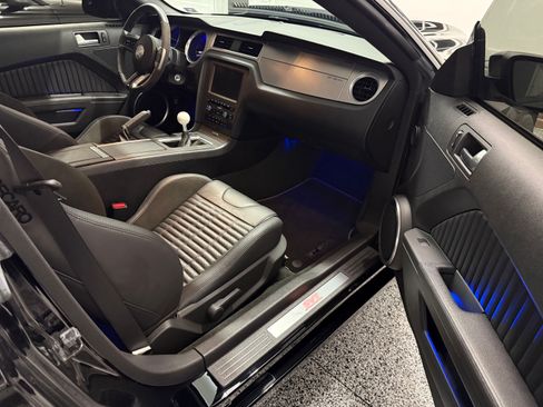 Used 2013 Ford Mustang Shelby GT500 image 5