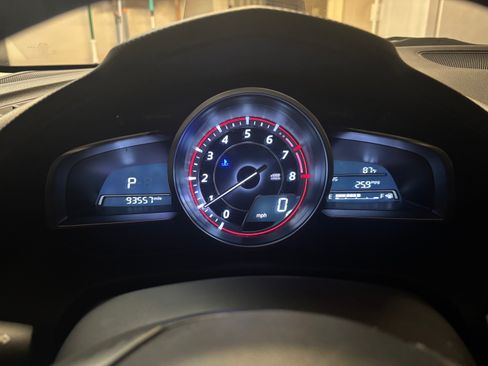 Used 2014 MAZDA MAZDA3 s Grand Touring FWD image 17