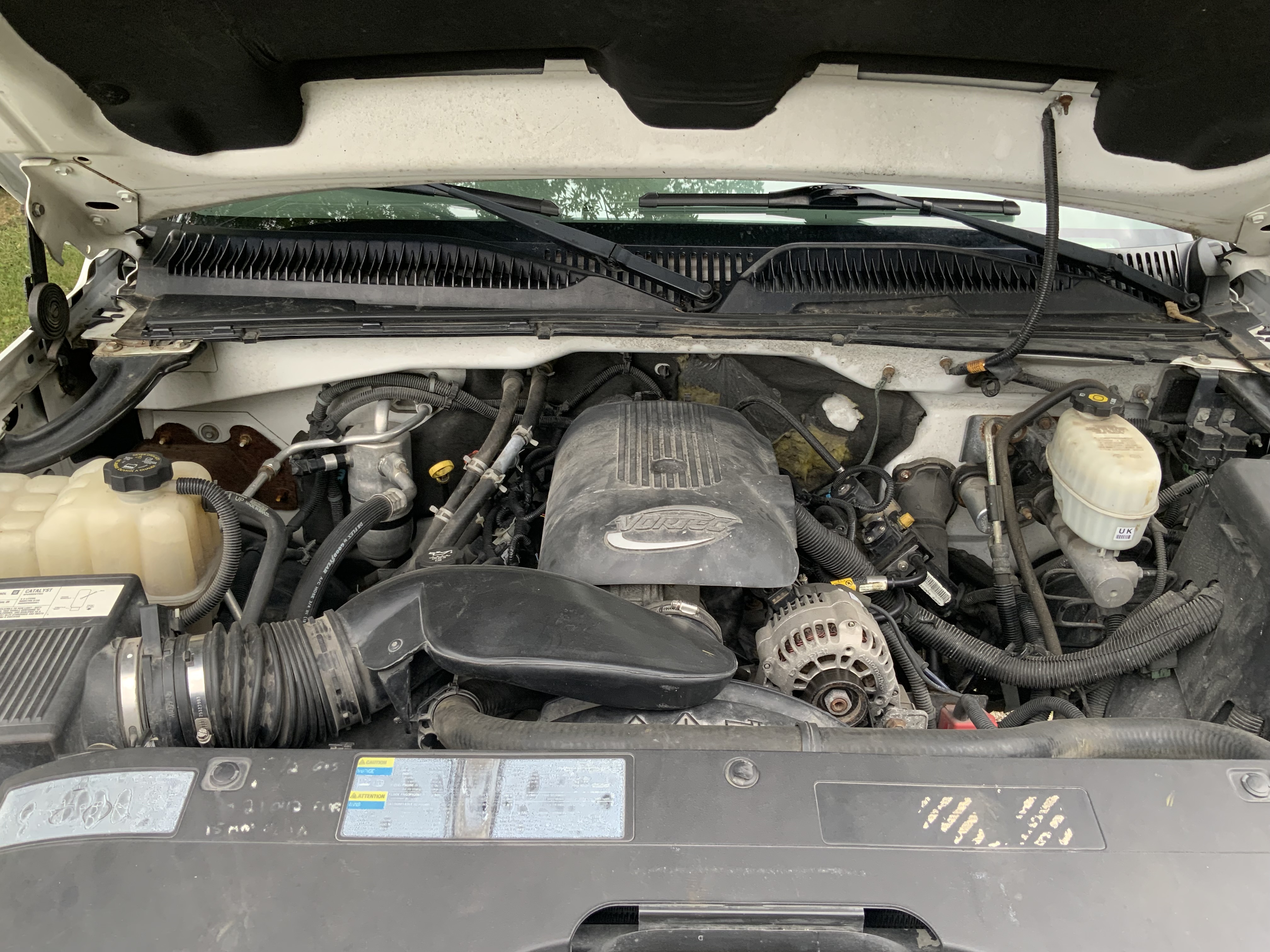 Used 2005 Chevrolet Silverado 2500 LS RWD image 10