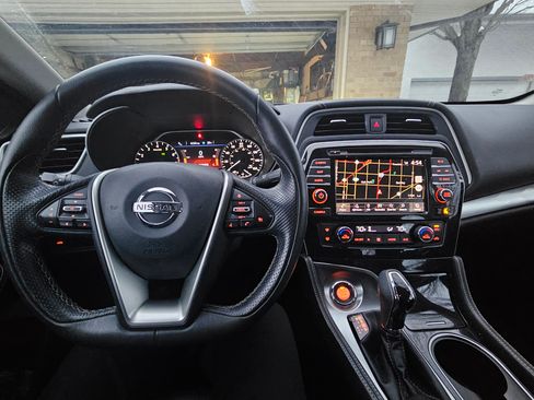 Used 2019 Nissan Maxima 3.5 SV w/ Floor Mat Group image 9