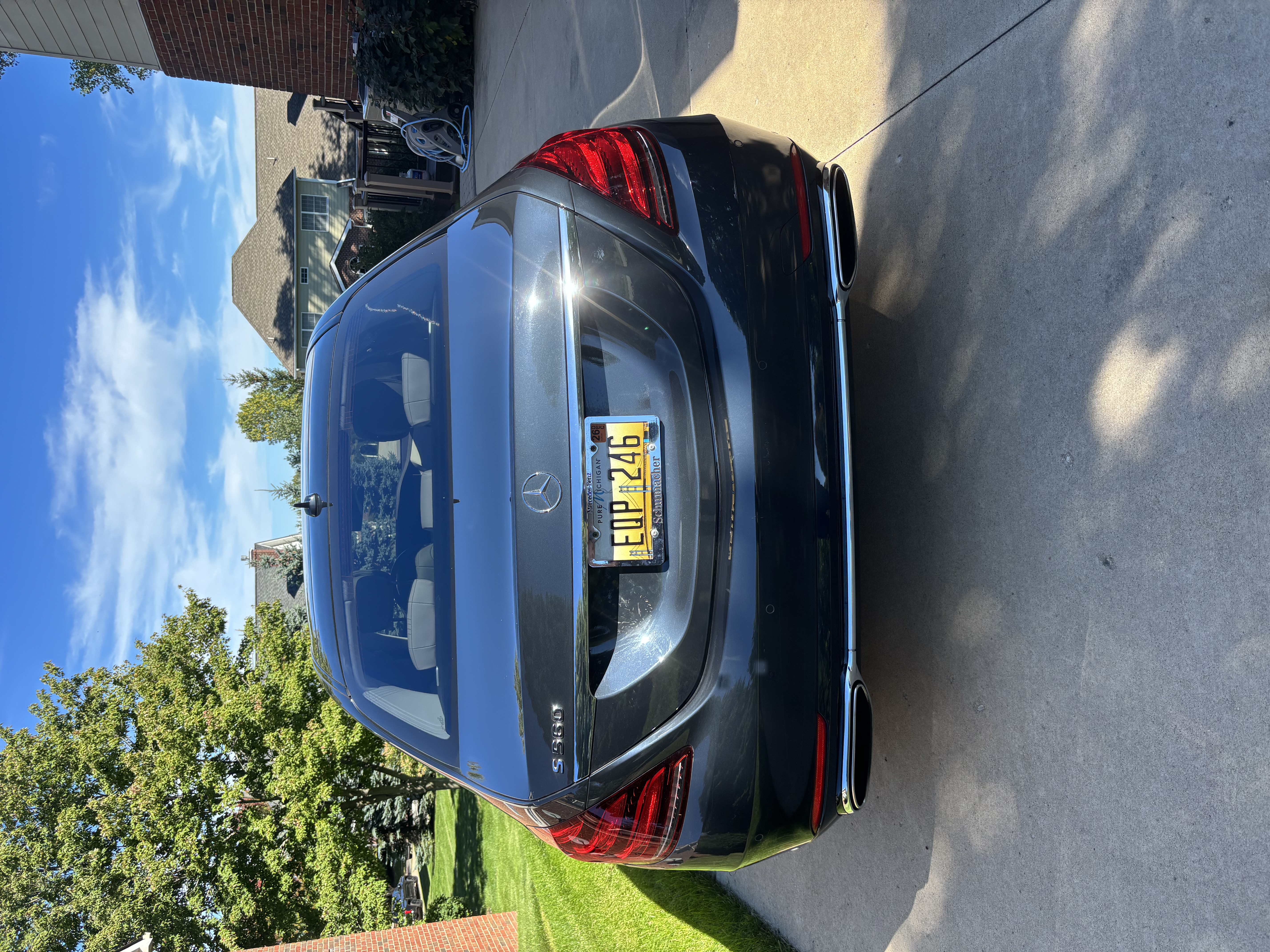 Used 2019 Mercedes-Benz S 560 Sedan image 8