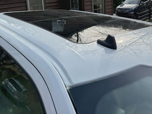 Used 2020 Ford F150 Lariat w/ Equipment Group 502A Luxury image 19