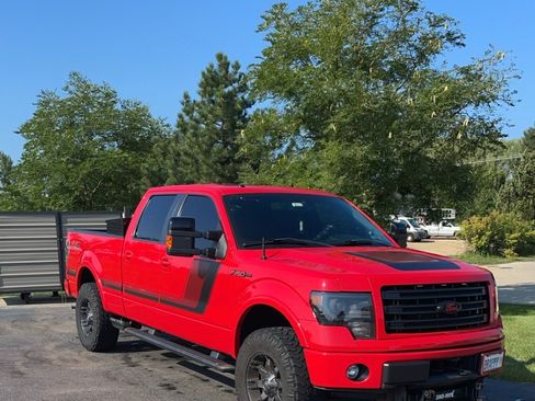 Used 2014 Ford F150 FX4 w/ Equipment Group 402A Luxury AWD/4WD image 1