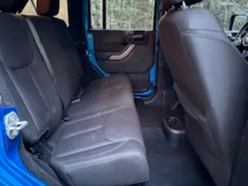 Used 2015 Jeep Wrangler Unlimited Sport w/ Quick Order Package 24S image 10