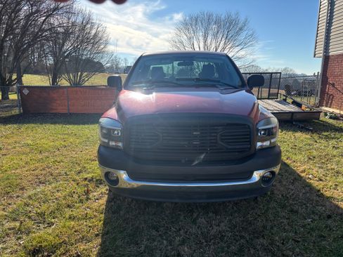 Used 2008 Dodge Ram 1500 Truck ST image 9