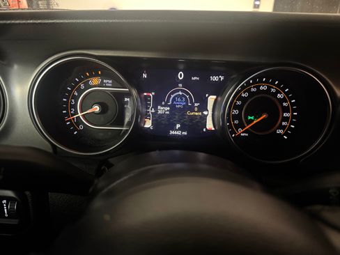 Used 2023 Jeep Wrangler Unlimited Sport AWD/4WD image 11