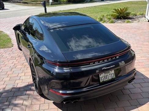 Used 2024 Porsche Panamera 4 image 14