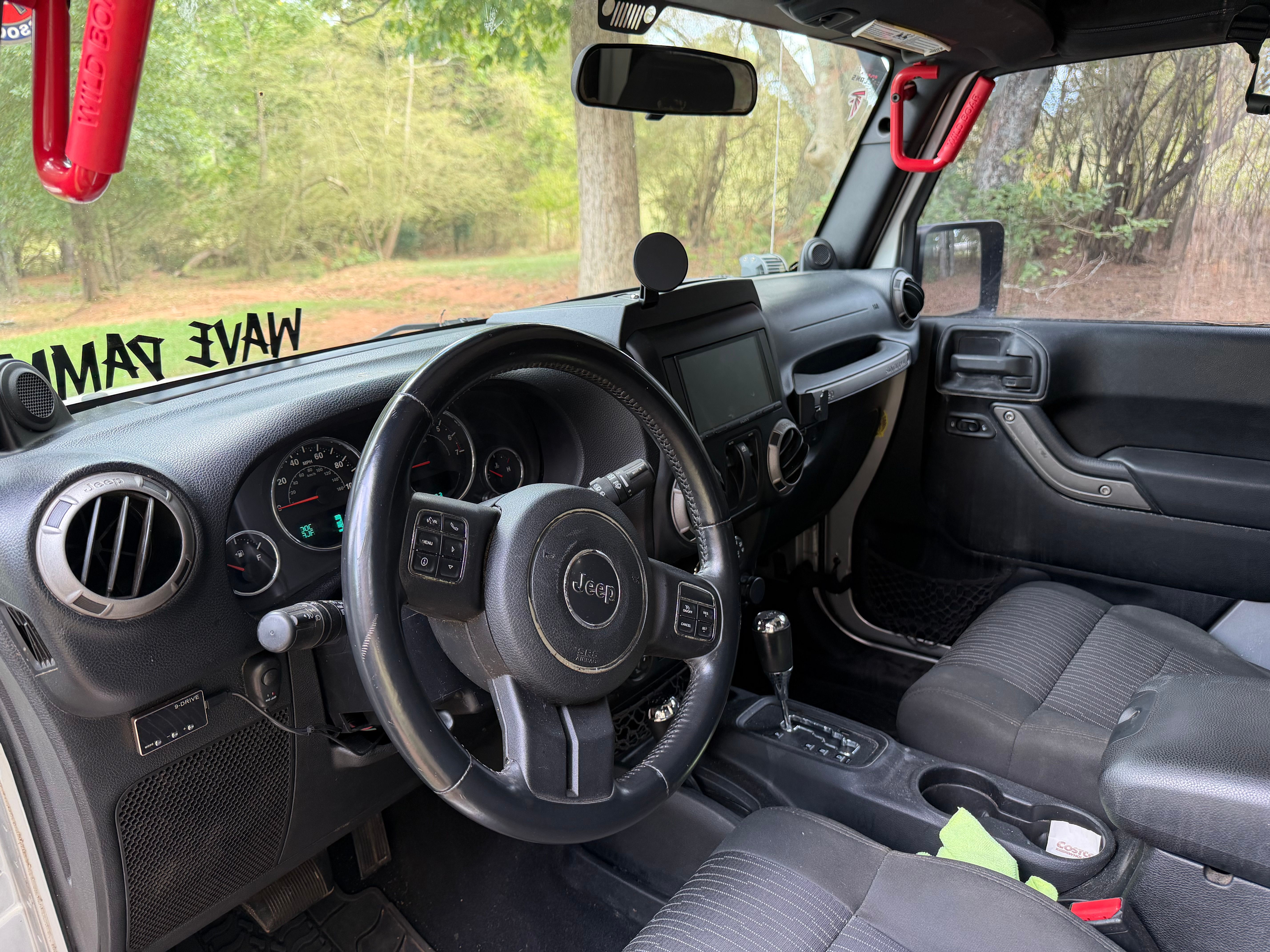 Used 2012 Jeep Wrangler Sport AWD/4WD image 9