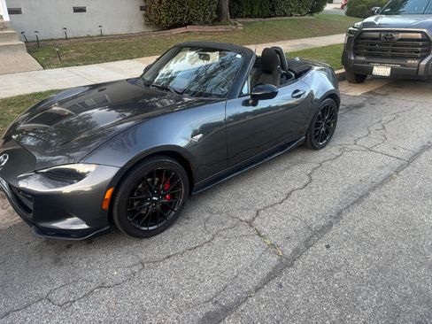 Used 2016 MAZDA MX-5 Miata Club w/ Brembo/BBS Package image 6