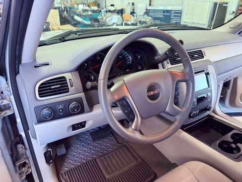 Used 2013 GMC Sierra 1500 SLT w/ Max Trailering Pack image 19