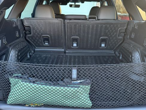 Used 2022 Subaru Outback Wilderness w/ Wilderness Package image 4