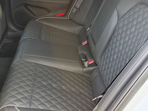 Used 2019 Genesis G70 3.3T Advanced w/ Sport Package AWD/4WD image 15