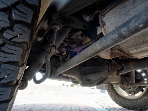 Used 2005 Lexus LX 470 4WD image 29