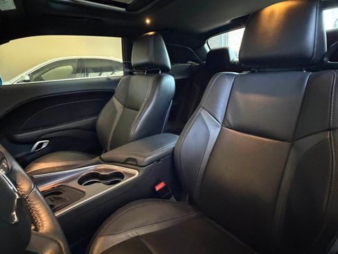 Used 2016 Dodge Challenger R/T Plus image 25