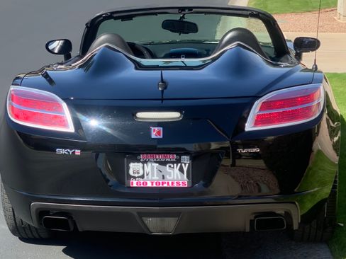 Used 2009 Saturn Sky Red Line image 13