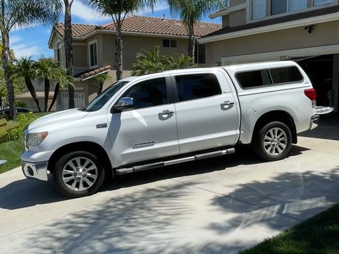 Used 2013 Toyota Tundra Platinum w/ Platinum Pkg image 1