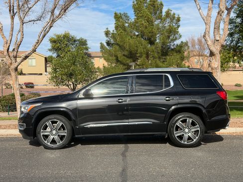 Used 2017 GMC Acadia Denali w/ Technology Package image 1
