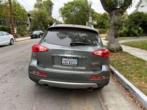 Used 2016 INFINITI QX50 2WD w/ Premium Package image 6