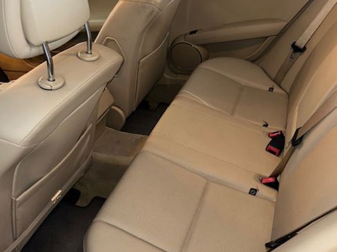 Used 2008 Mercedes-Benz C 300 4MATIC Sedan image 11