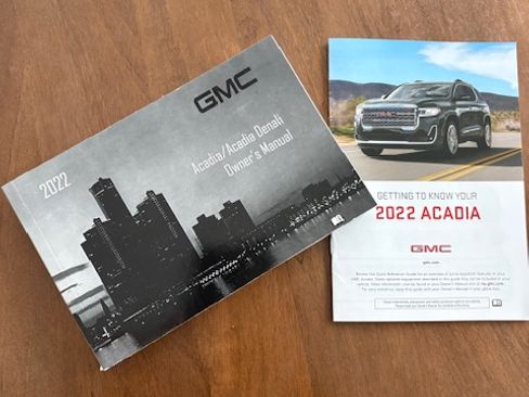 Used 2022 GMC Acadia SLE w/ Driver Convenience Package image 15