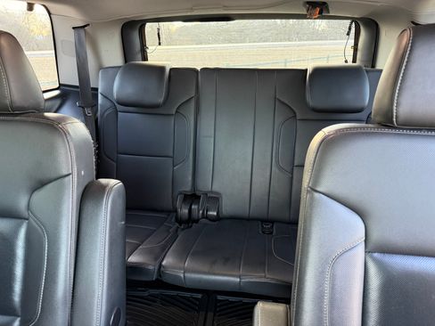 Used 2018 GMC Yukon SLT w/ Open Road Package image 17