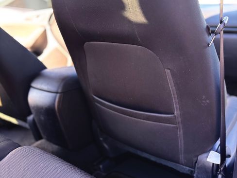 Used 2016 MAZDA MAZDA3 i Sport w/ Preferred Equipment Package image 18