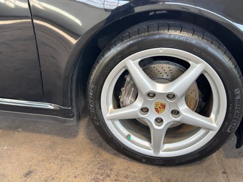 Used 2006 Porsche 911 Carrera 4 image 8