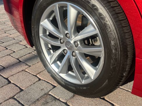 Used 2015 INFINITI Q50 Premium w/ Navigation Package image 18