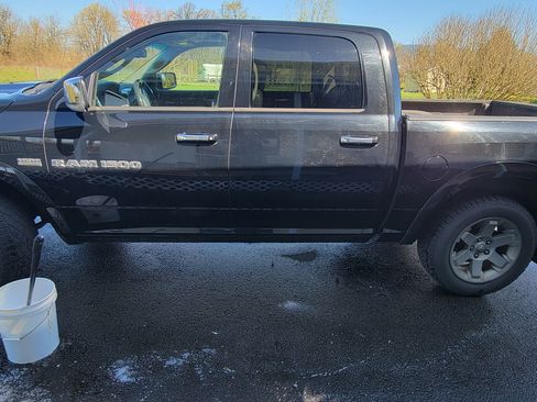 Used 2012 RAM 1500 Laramie w/ Protection Group image 10