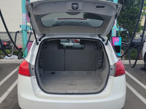 Used 2012 Nissan Rogue S w/ Special Edition Pkg FWD image 2