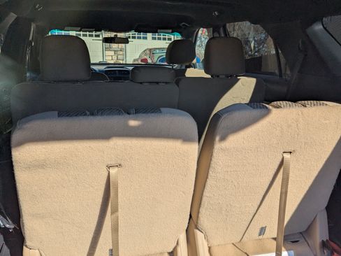 Used 2016 Ford Explorer FWD image 14