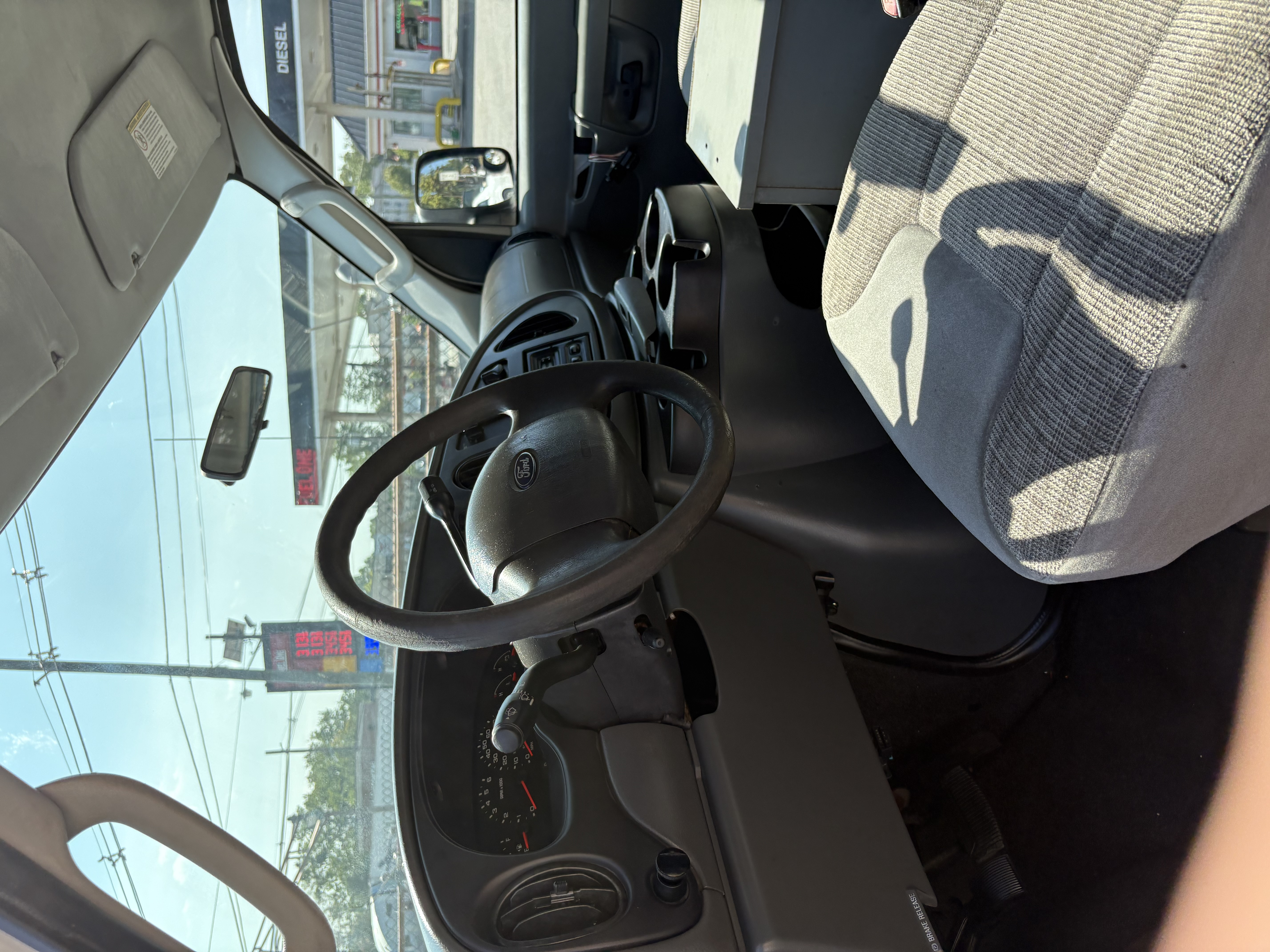 Used 2007 Ford E-250 and Econoline 250 RWD image 11