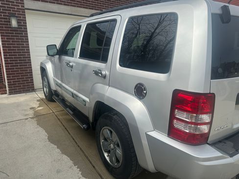 Used 2010 Jeep Liberty Sport w/ Popular Equipment Group image 13